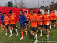 乐鱼体育全站-“前国脚”杨善平：如今无球可踢，混迹预备队，中甲球队都不要的简单介绍