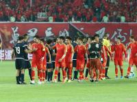 乐鱼体育全站-中国足球：二十年换了14位主帅下课，根子岂止在教练席？
