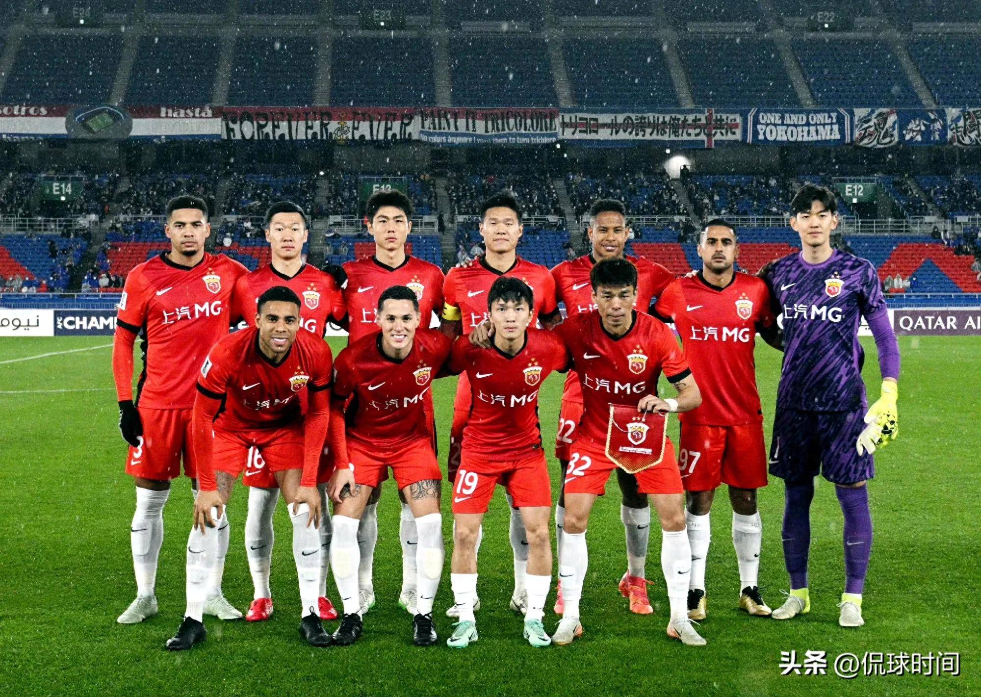 包含上海申花挑战福建队，实力碾压对手取得胜利的词条