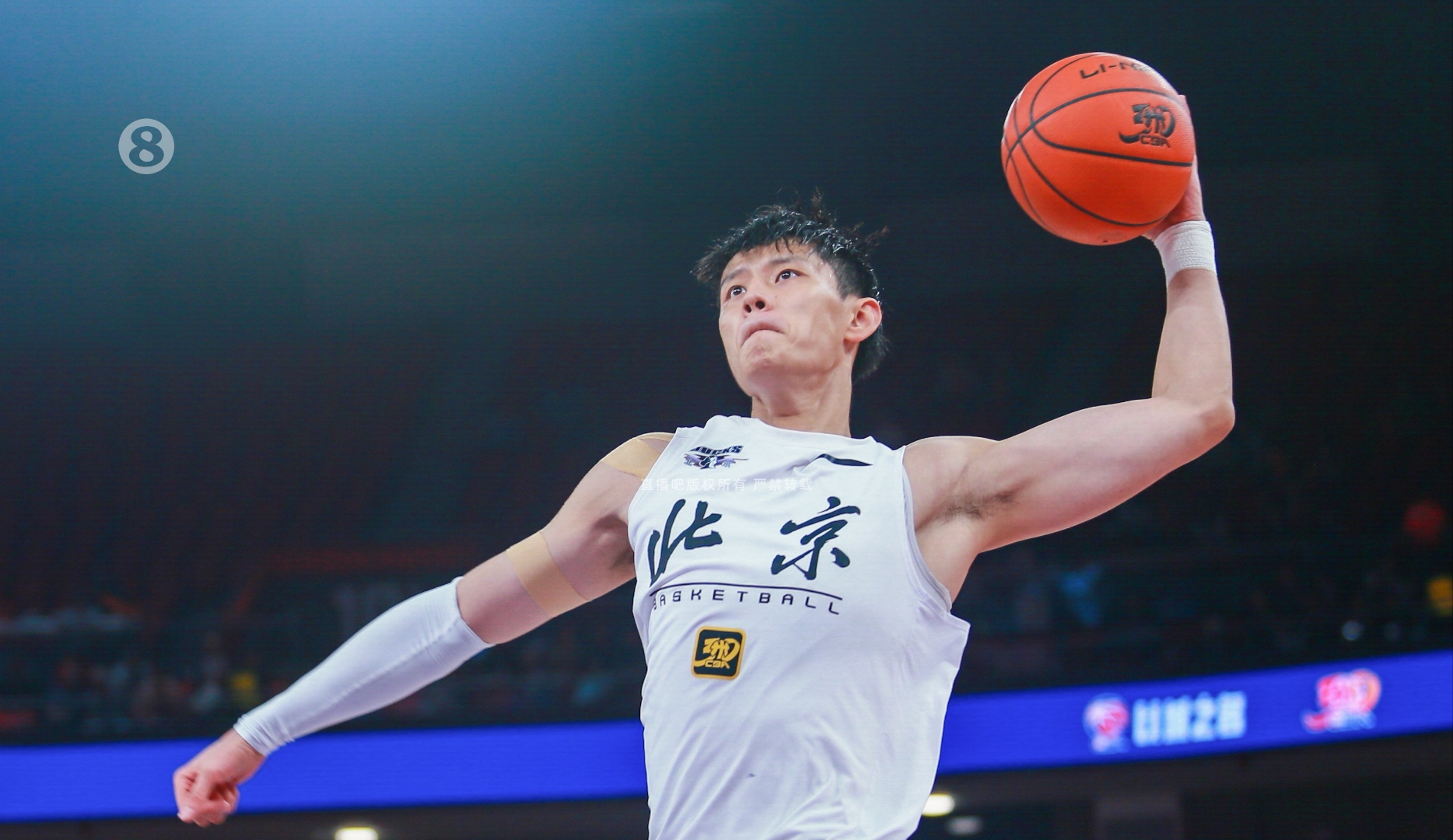 中国男篮结束欧洲拉练抵京曾凡博将赴国家队报到的简单介绍