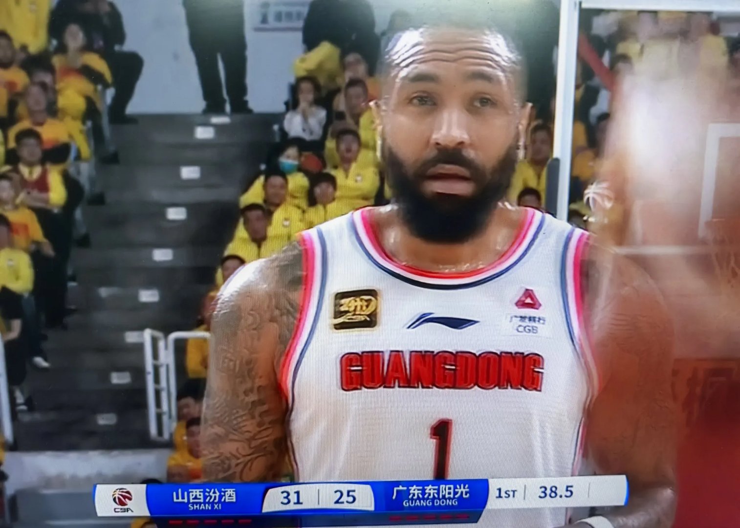 山西男篮惜败比赛，防守端漏洞需尽快修复